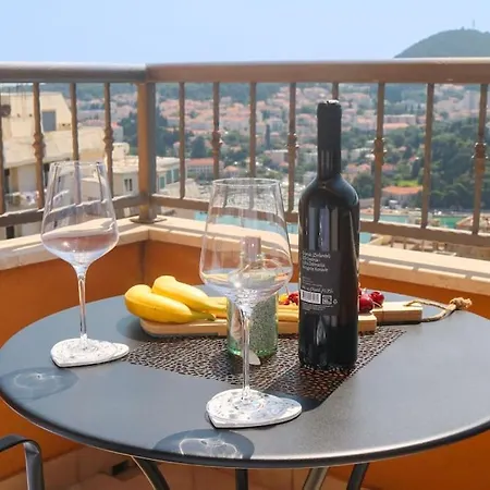 Azure Horizon Appartement *