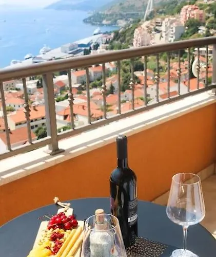 Azure Horizon דירה